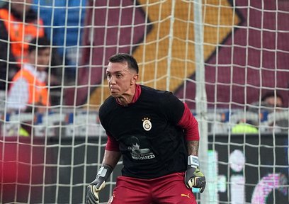 Muslera: Yüzde yüzümü vermek istiyorum