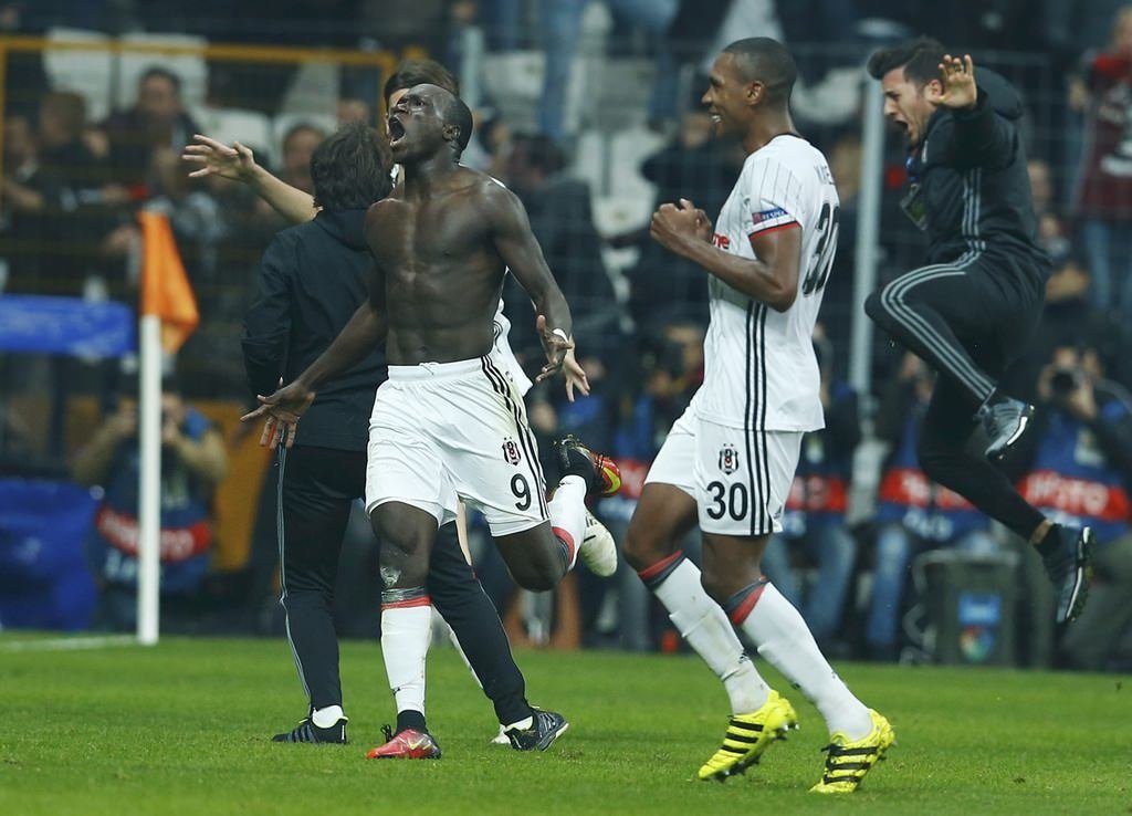 Beşiktaş-Benfica mücadelesinden kareler