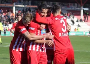 Boluspor sahasında Giresunspor'u farklı geçti