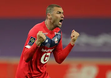 Burak Yılmaz nisan ayının en iyisi!