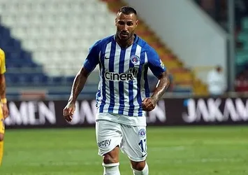 Kasımpaşa'da kaptanlığa Quaresma getirildi