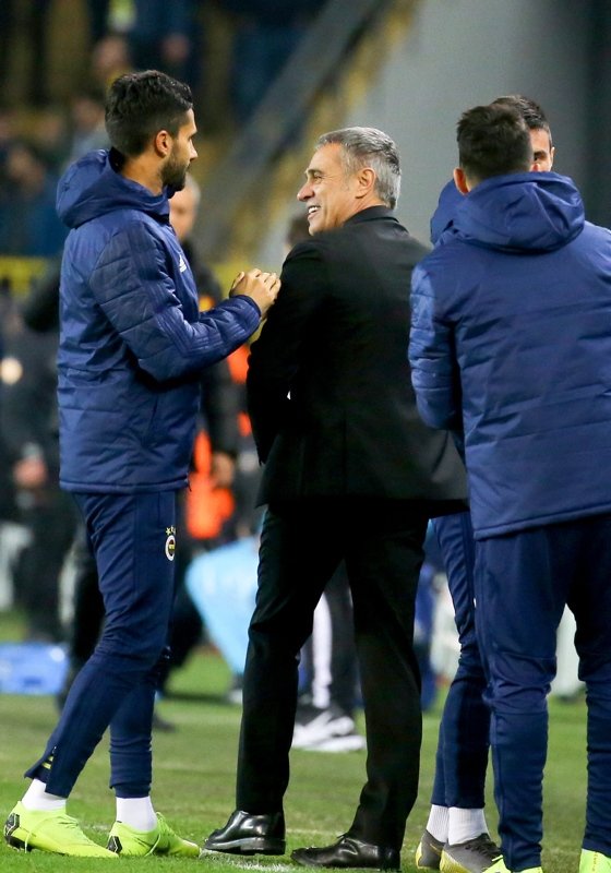 Uefa Fenerbahce Kararini Verdi Sayfa 1 Fenerbahce 16 Kasim 2020 Pazartesi