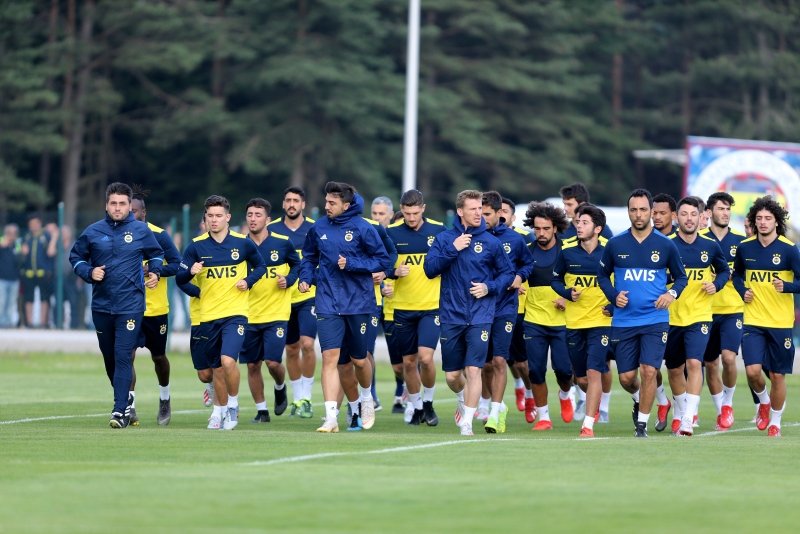 Fenerbahçe’nin yeni stoperi Fransa’dan!