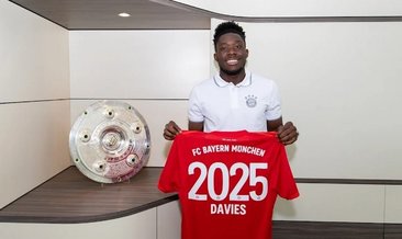 Bayern Münih Davies'in sözleşmesini uzattı