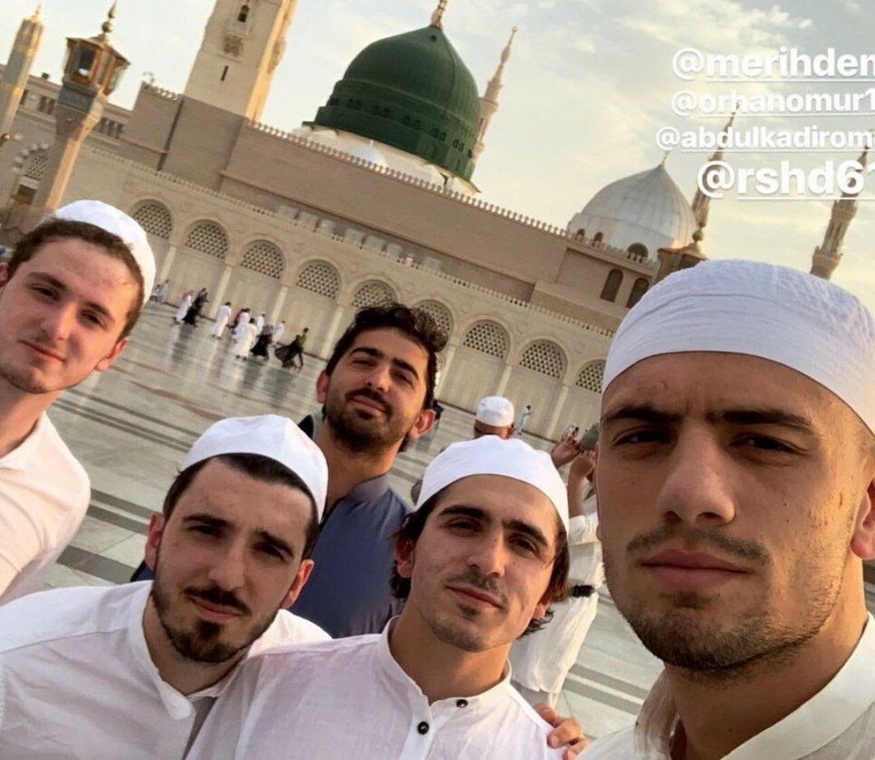 Futbolcuların tatil paylaşımları