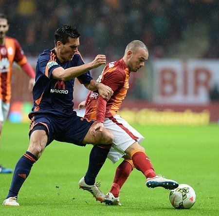 Arena koridorlarında büyük kavga