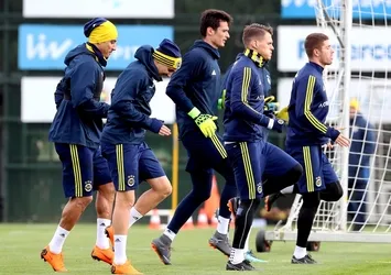 Fenerbahçe, derbi hazırlıklarını sürdürdü