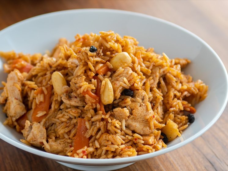 tavuklu-buhara-pilavi-tarifi-tavuklu-buhara-pilavi-yapilisi-ve-puf-noktalari-1697536077142.jpeg