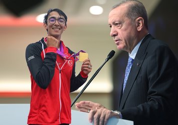 Başkan Erdoğan'dan Mete Gazoz'a tebrik!