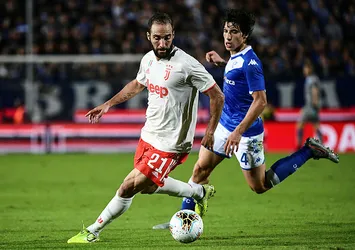 Juventus deplasmanda galip