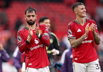 Manchester United, 90+7'te kazandı