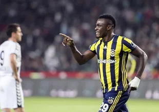 Emenike'den 'F.Bahçe'yi silme' açıklaması