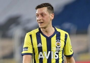 Mesut Özil Rüya 11’de!