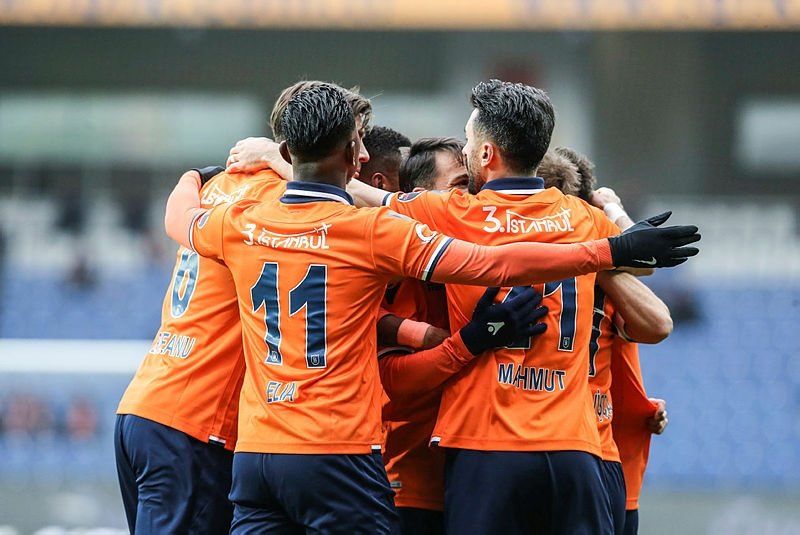 Fenerbahçe’ye şok! Listeye almadılar