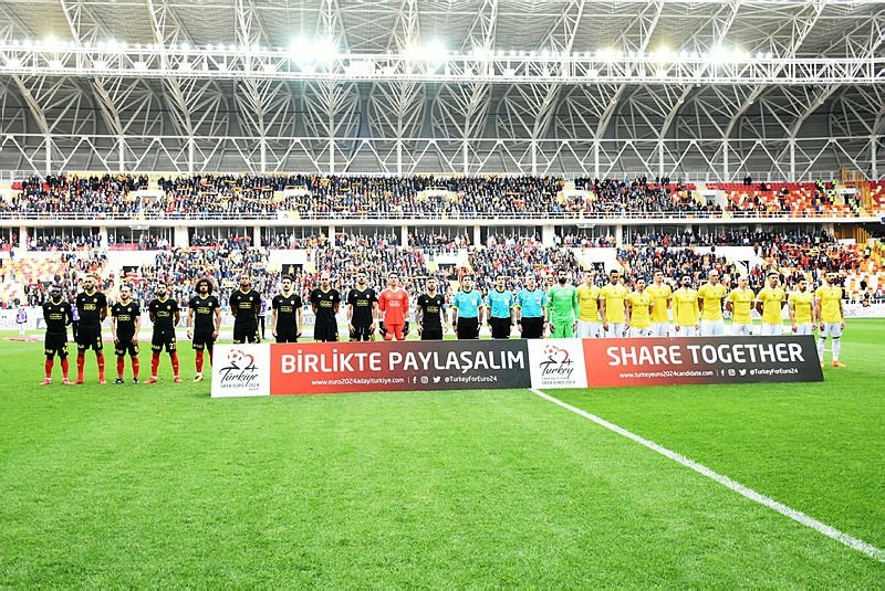 Evkur Yeni Malatyaspor-Fenerbahçe maçından kareler