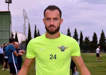 Akhisarlı Cikalleshi bu kez Türkiye'ye rakip
