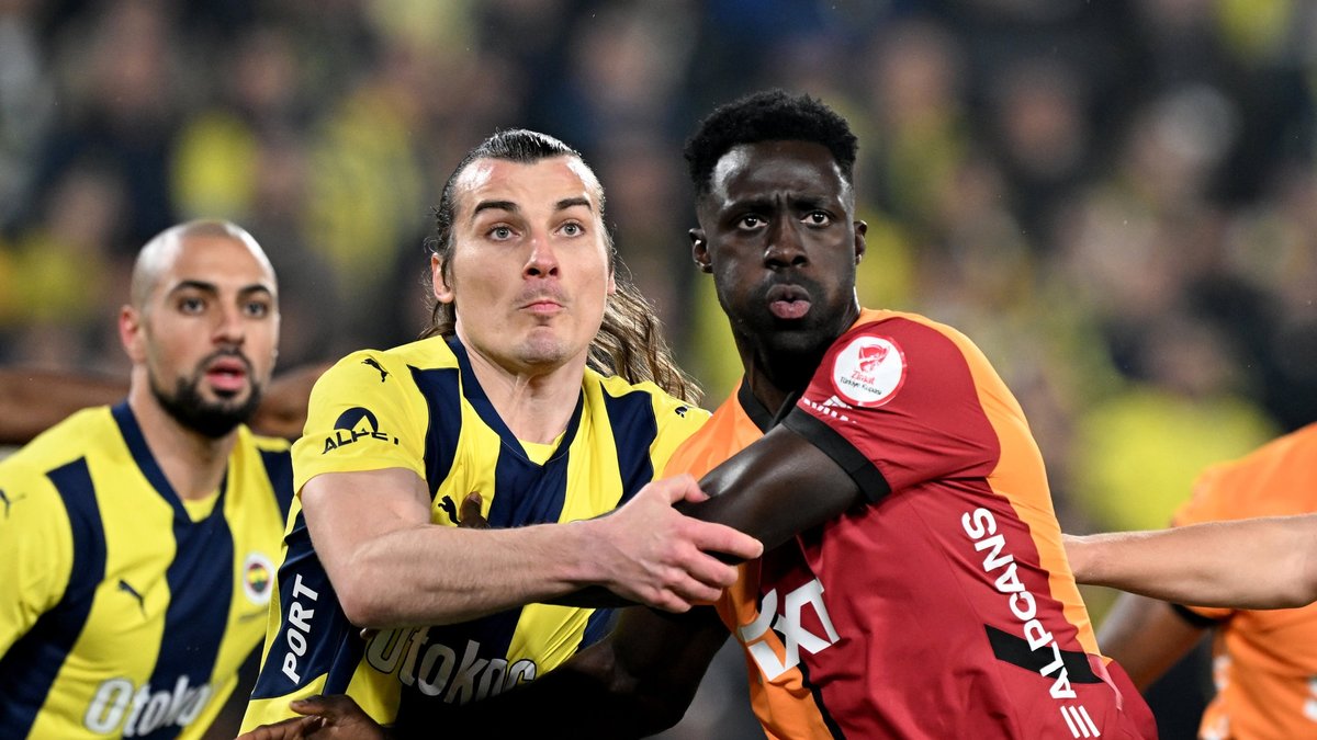 Galatasaray VAR'dan penaltı kazandı! İşte o anlar Galatasaray VAR'dan penaltı kazandı! İşte o anlar