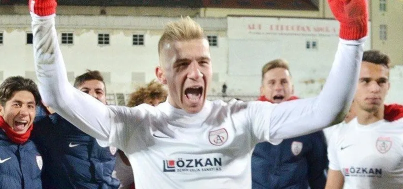 Seydi Konya’ya göz kırptı