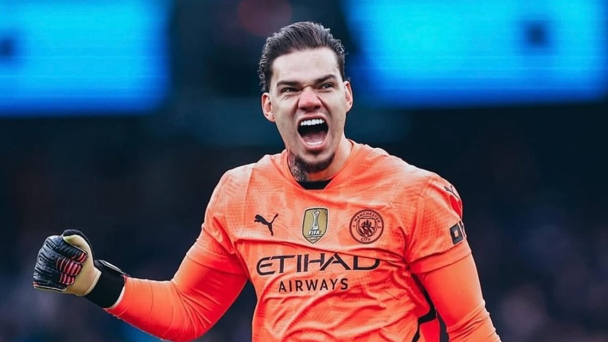TRANSFER HABERİ: Ederson adım adım Galatasaray'a! Aslan'ın imza planı... TRANSFER HABERİ: Ederson adım adım Galatasaray'a! Aslan'ın imza planı...