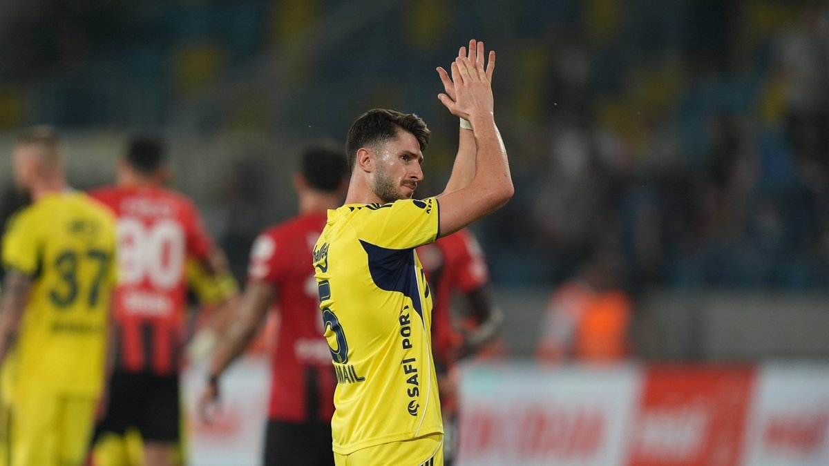 TRANSFER HABERİ: Fenerbahçe'den flaş İsmail Yüksek kararı! Beşiktaş'a gidecek mi? TRANSFER HABERİ: Fenerbahçe'den flaş İsmail Yüksek kararı! Beşiktaş'a gidecek mi?
