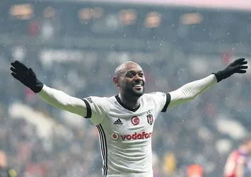 Negredo’yu katladı