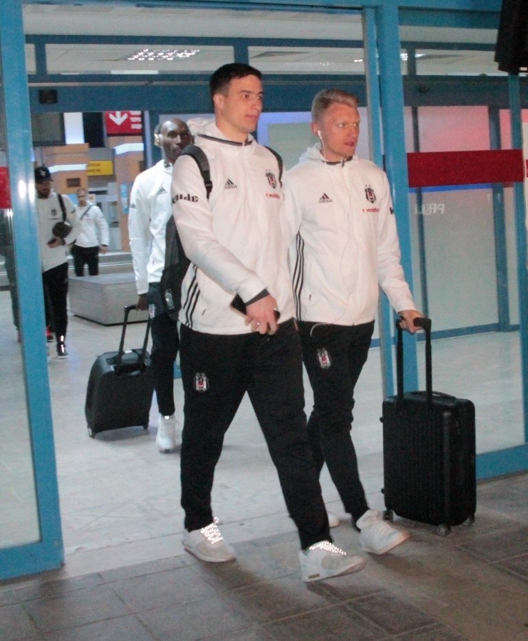 Beşiktaş kafilesi Trabzon’a gitti