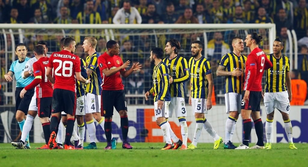 Fenerbahçe - Manchester United maçından kareler