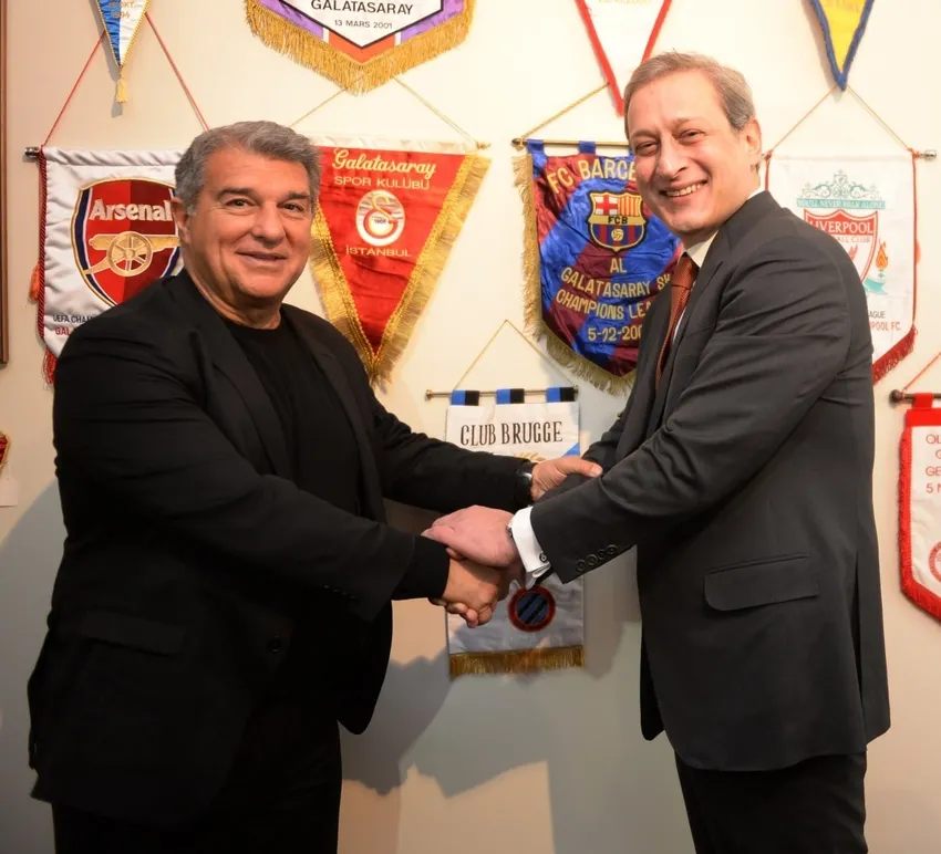 Barcelona Başkanı Joan Laporta Burak Elmas'la birlikte Galatasaray Lisesi'ni ziyaret etti - 1