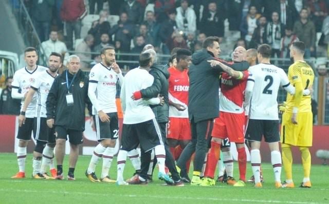 Beşiktaş - Monaco maçı sonrası olay