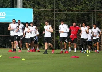 Beşiktaş çalışmalarını sürdürdü