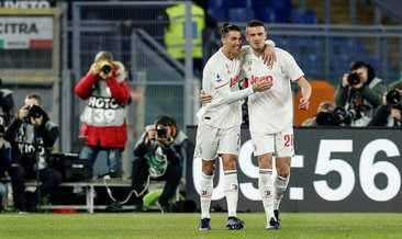 Merih Demiral el yakıyor!