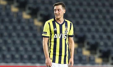 Mesut Özil'den Kadıköy paylaşımı! Şarkıya böyle eşlik etti