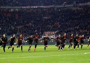 İtalyan derbisi Milan'ın