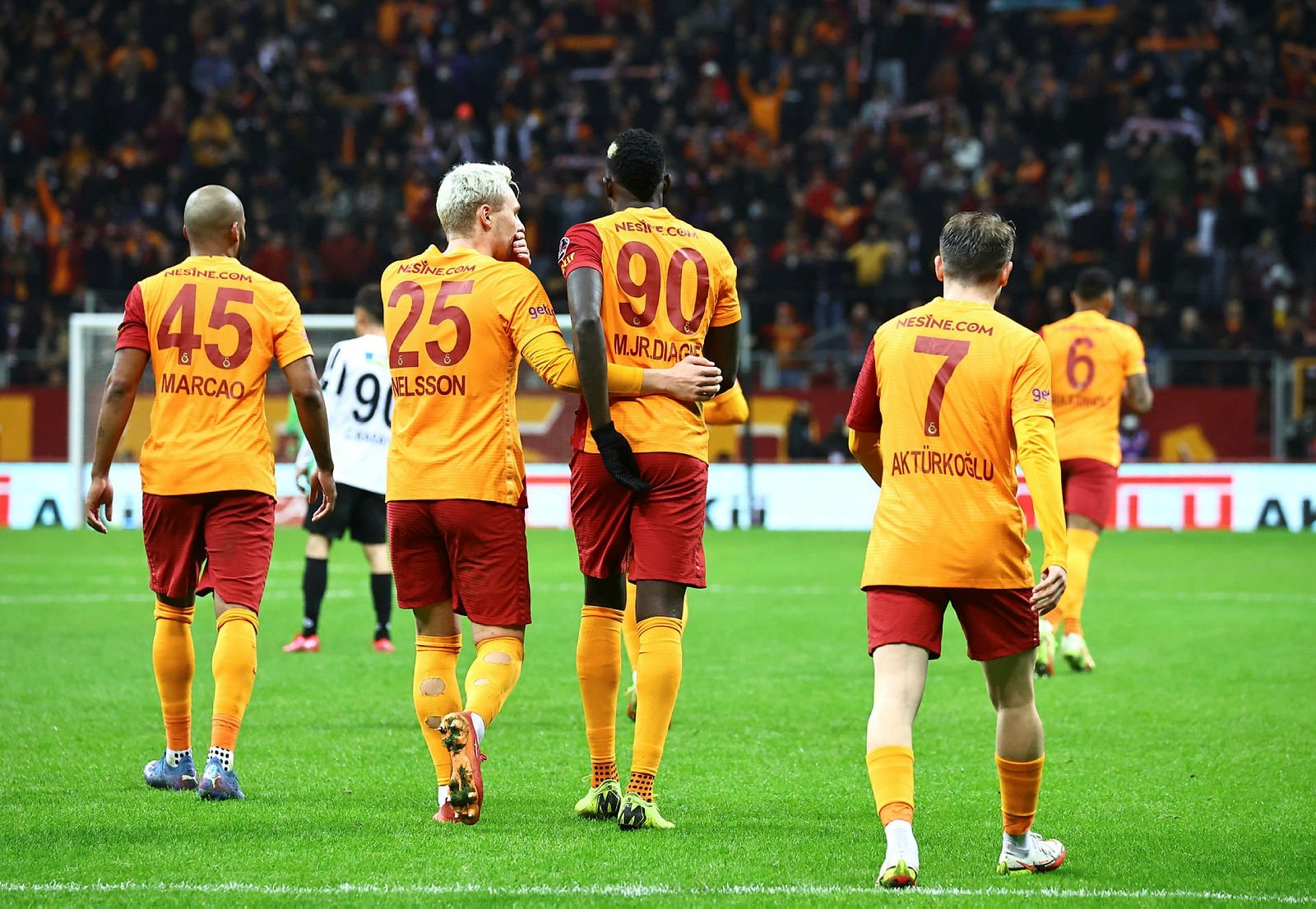 GALATASARAY TRANSFER HABERLERİ: Cimbom’dan orta saha operasyonu! Fatih Terim istedi yönetim devreye girdi