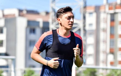 Başakşehir’in yeni transferi Mesut Özil sağlık kontrolünden geçti!