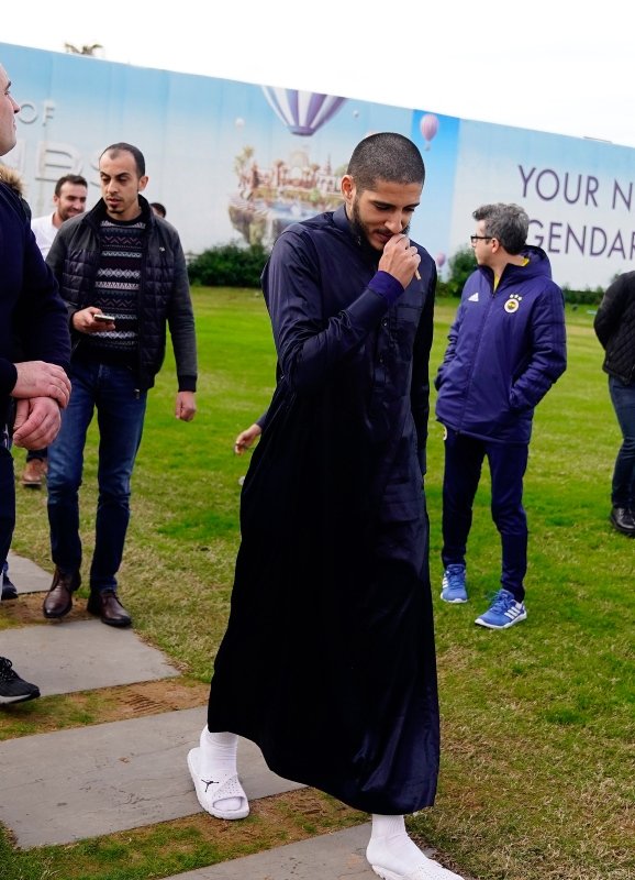 Futbol camiası cuma namazında buluştu
