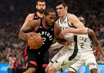 Bucks Doğu finalinde 2-0 öne geçti