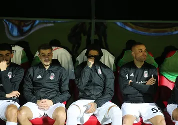Beşiktaş’tan İzmir’de dört rotasyon