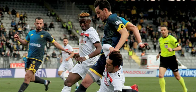 Manisaspor'da umutlar tükeniyor
