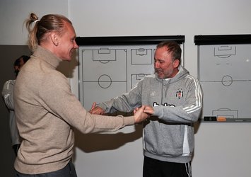 Vida'dan Beşiktaş'a ziyaret!