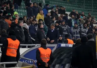 Hamza Hamzaoğlu tribüne gönderildi