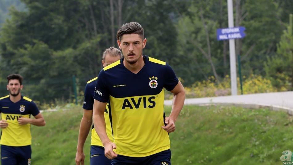 Fenerbahçe’de dev operasyon! İşte Emre Belözoğlu’nun yerine gelecek isim