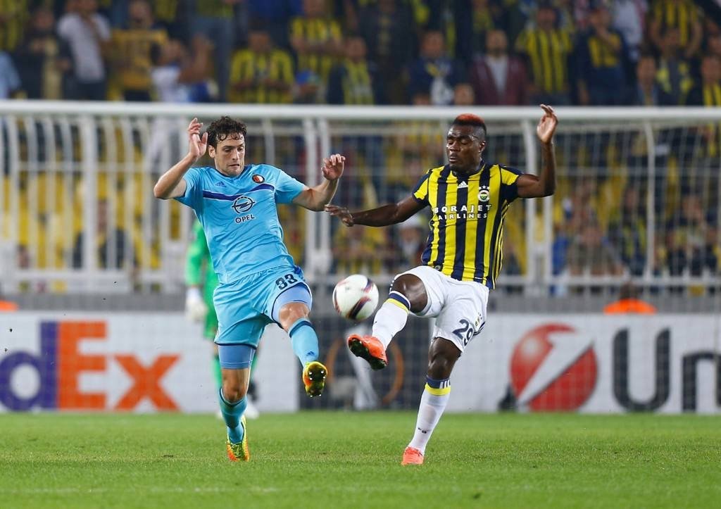 Emenike ’Fenerbahçe’yi sildi