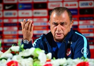 Fatih Terim ve Mehmet Topal, Ukrayna maçı öncesi konuştu