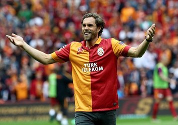 Elmander G.Saray'ın forvetini buldu!
