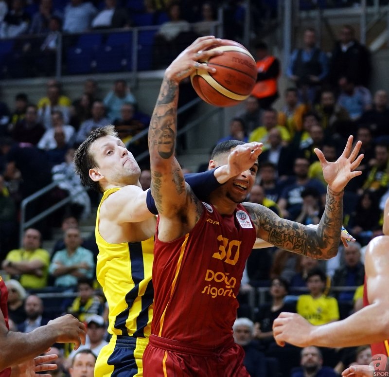 Fenerbahçe Beko - Galatasaray Doğa Sigorta maçından kareler
