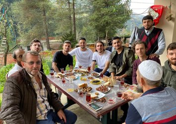 Abdülkadir Ömür'e takım arkadaşlarından ziyaret