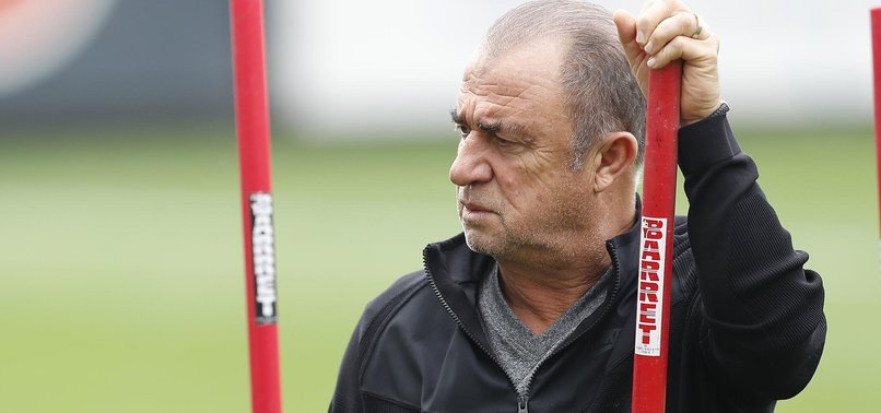 Galatasaray'da Fatih Terim'in zor kararı! İki yıldızdan biri gidecek