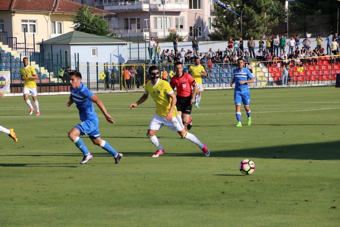 Fenerbahçe, Juventus Bükreş’e mağlup oldu