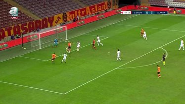 Galatasaray Alanyaspor maçında Onyekuru Marafona'yı geçemedi